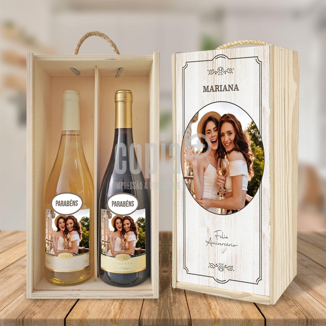 caixa + 2 garrafas de vinho personalizados mod.2